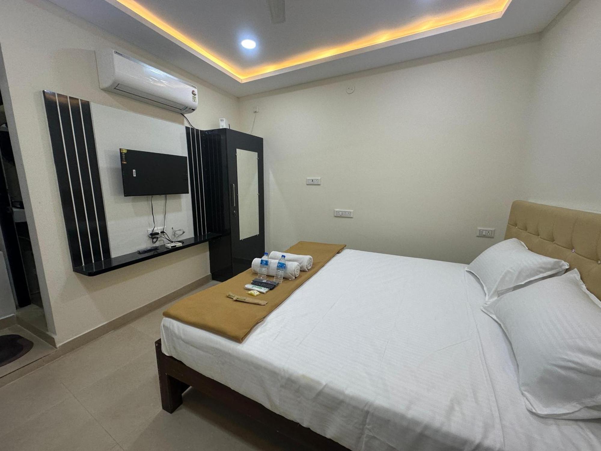Villa Mahadeepam Residency Tiruvannāmalai Esterno foto