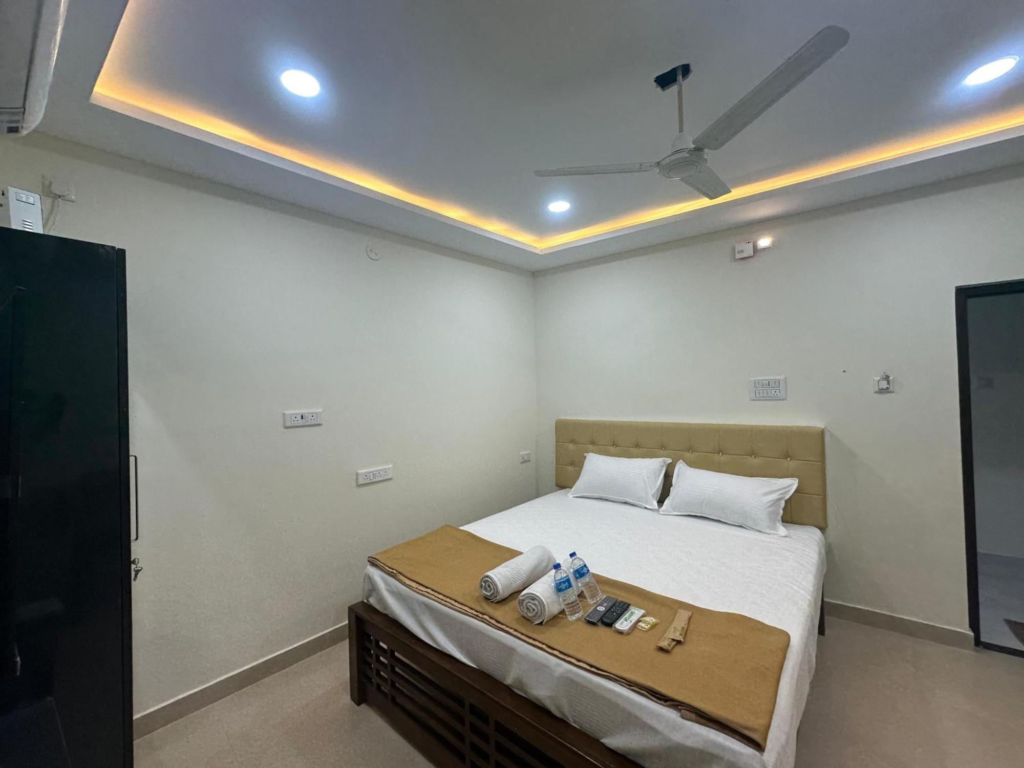 Villa Mahadeepam Residency Tiruvannāmalai Esterno foto